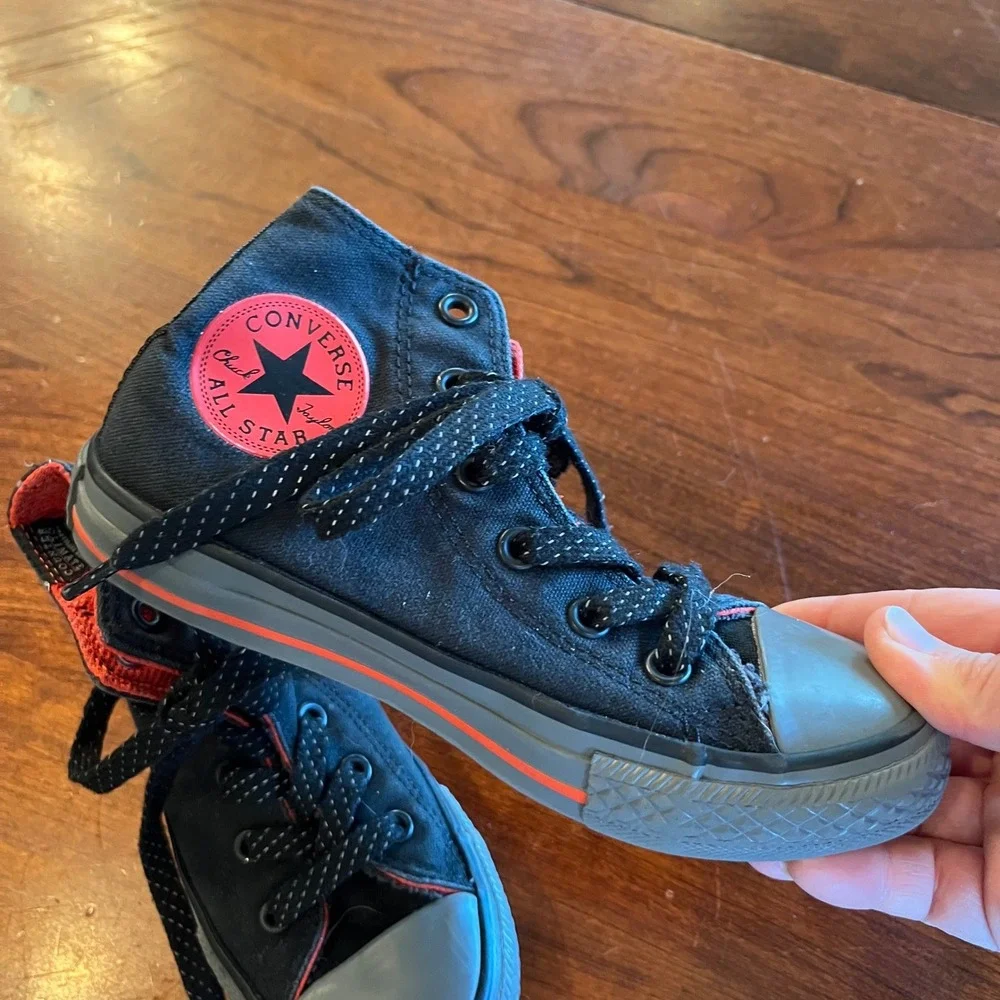 Converse Chuck Taylor All Star Kids High Top Black Red 654212F Size‎ 12 Junior